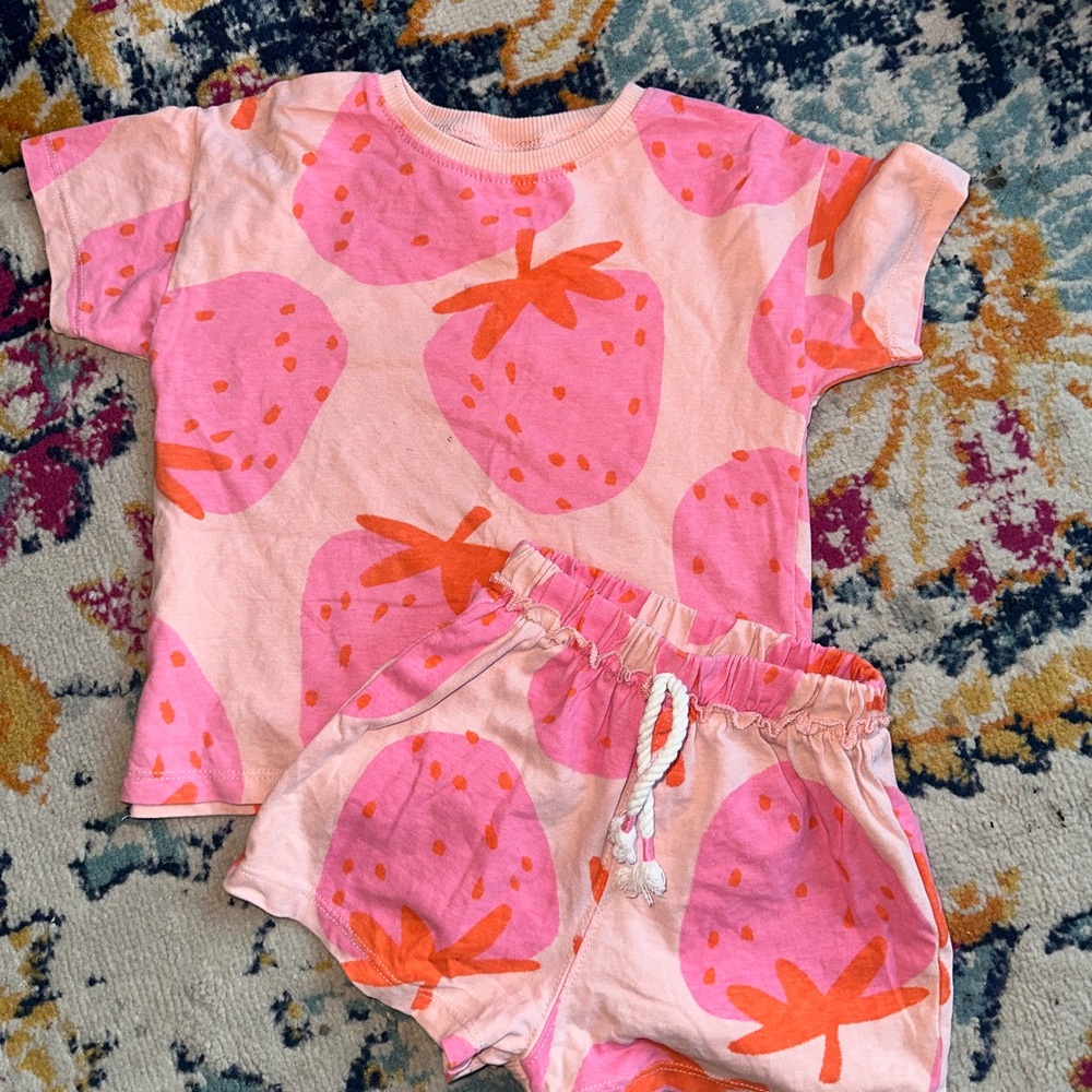 Zara strawberry set